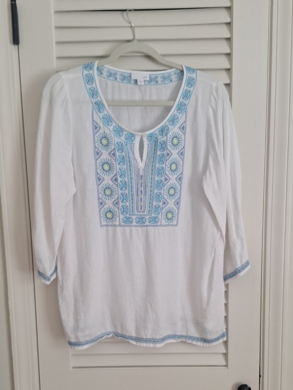 J. Jill White Tunic with Blue and Aqua Embroidery